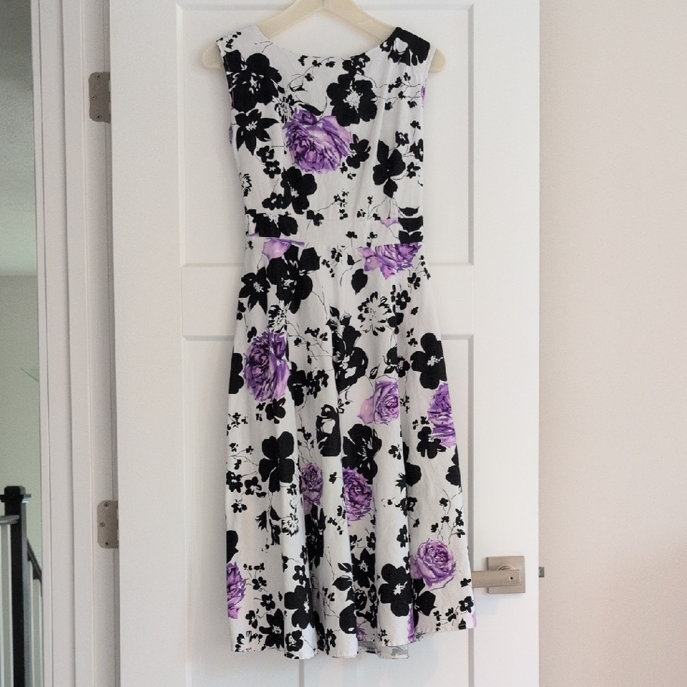 Acevog Purple and Black Floral Midi Dress
